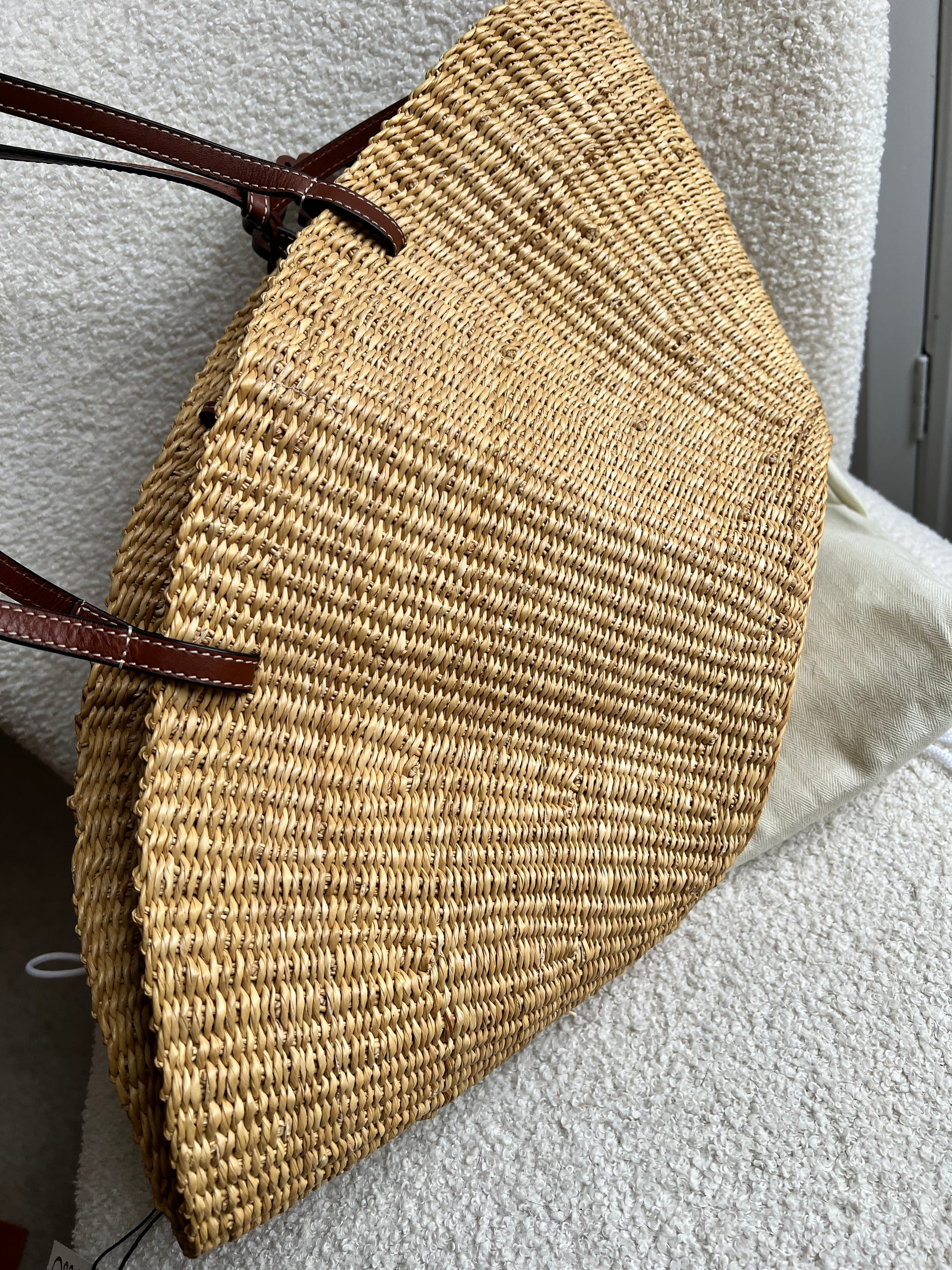 【新品未使用】LOEWE SHELL BASKET SMAL NATURAL 新品未使用】LOEWE SHELL BASKET SMAL NATURAL - メルカリ