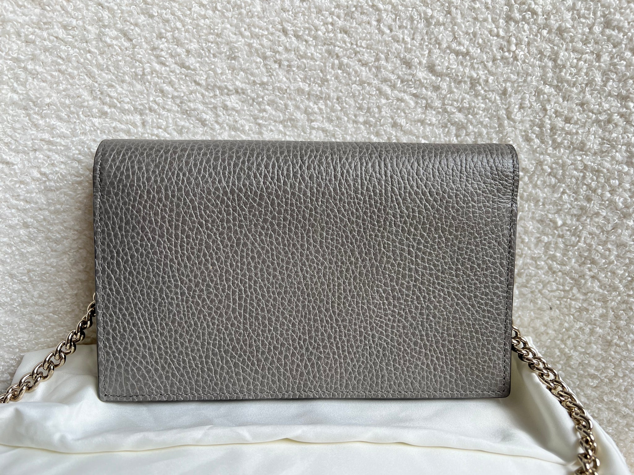 Gucci Dollar Grey Interlocking Chain Wallet – Addicted to Handbags