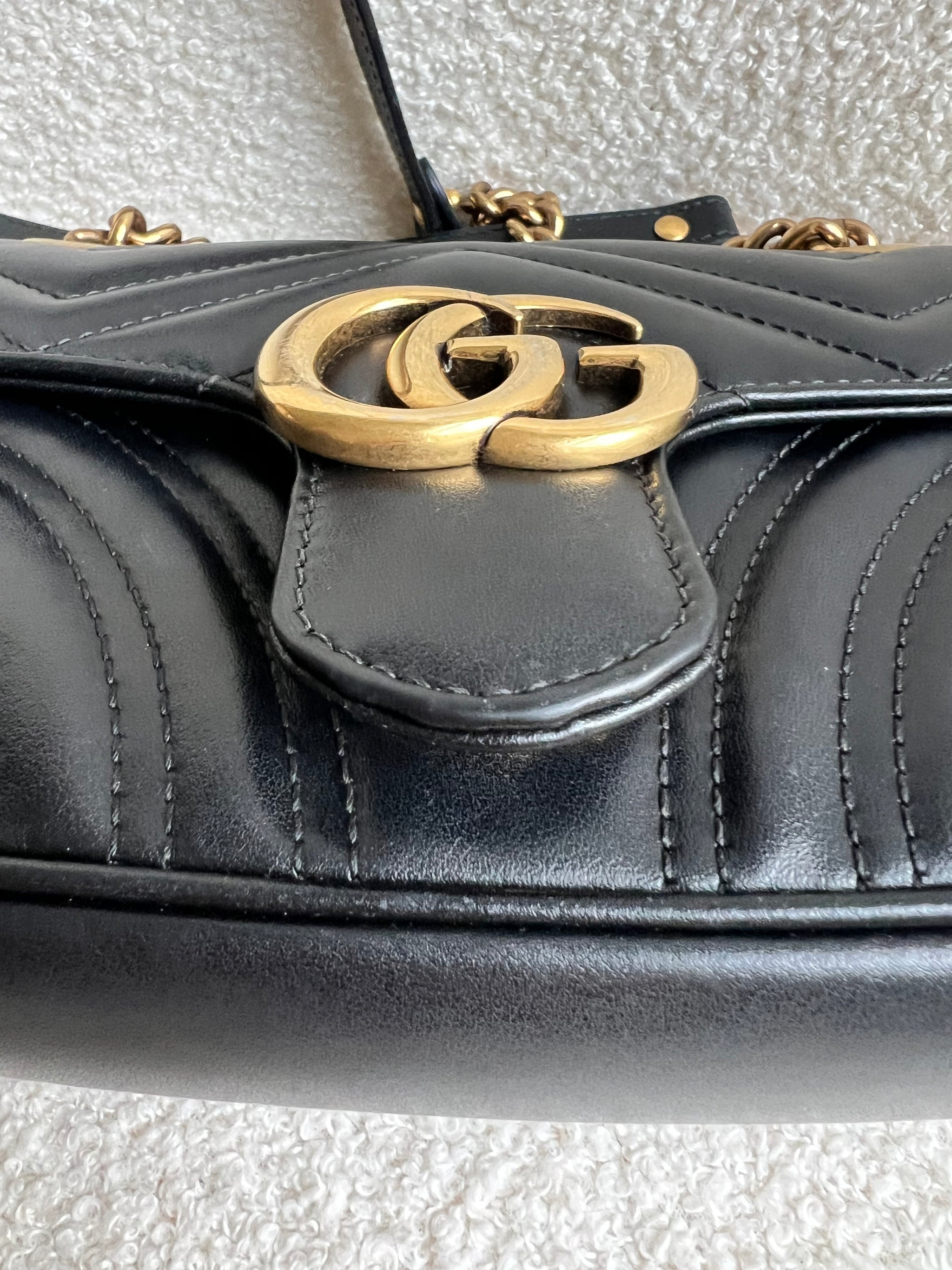 Gucci GG Black Marmont Mini Shoulder Bag (RRP £1,890) – Addicted