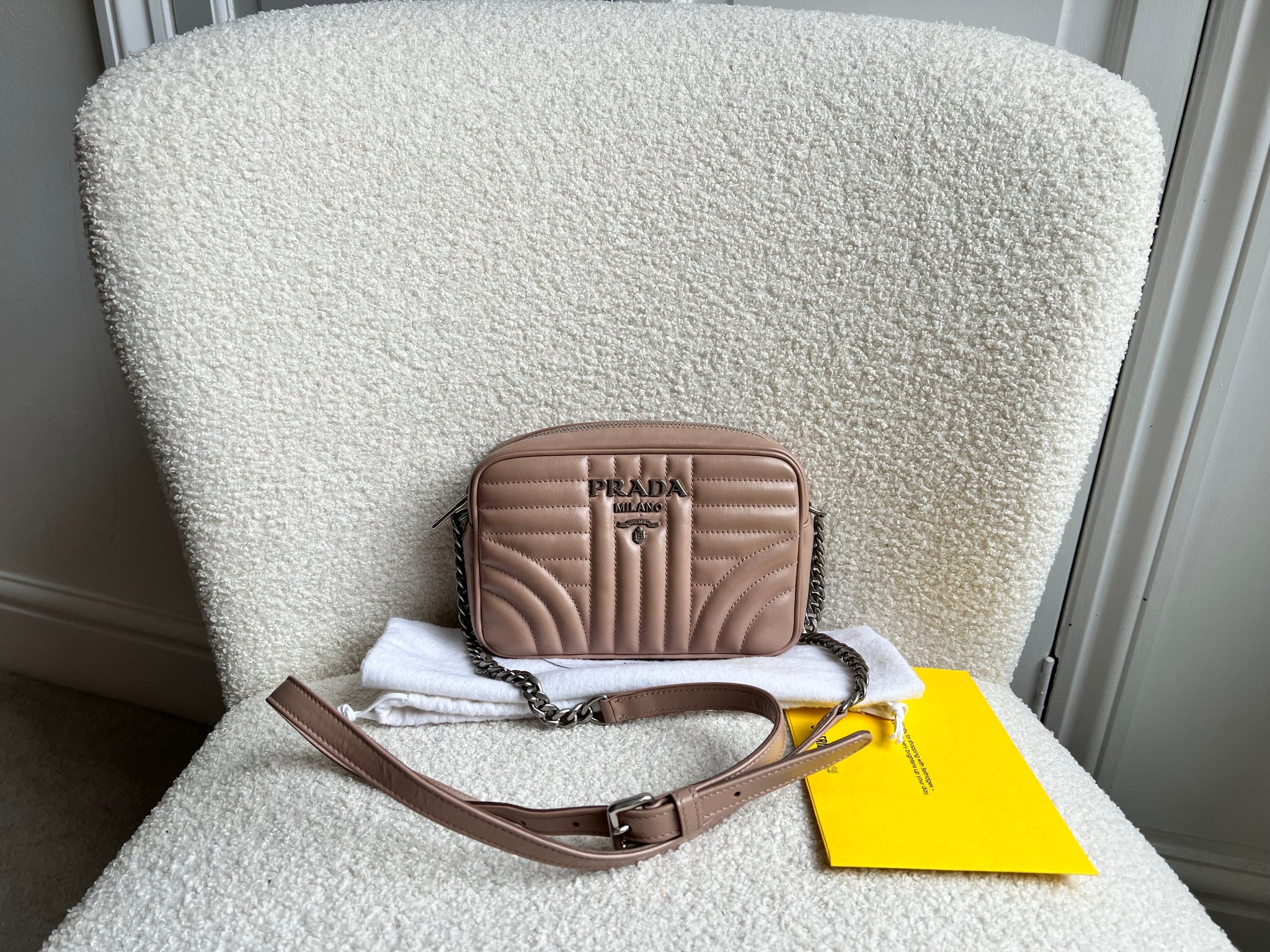 Prada Diagramme Prada Kameratasche Prada Diagramme Beige