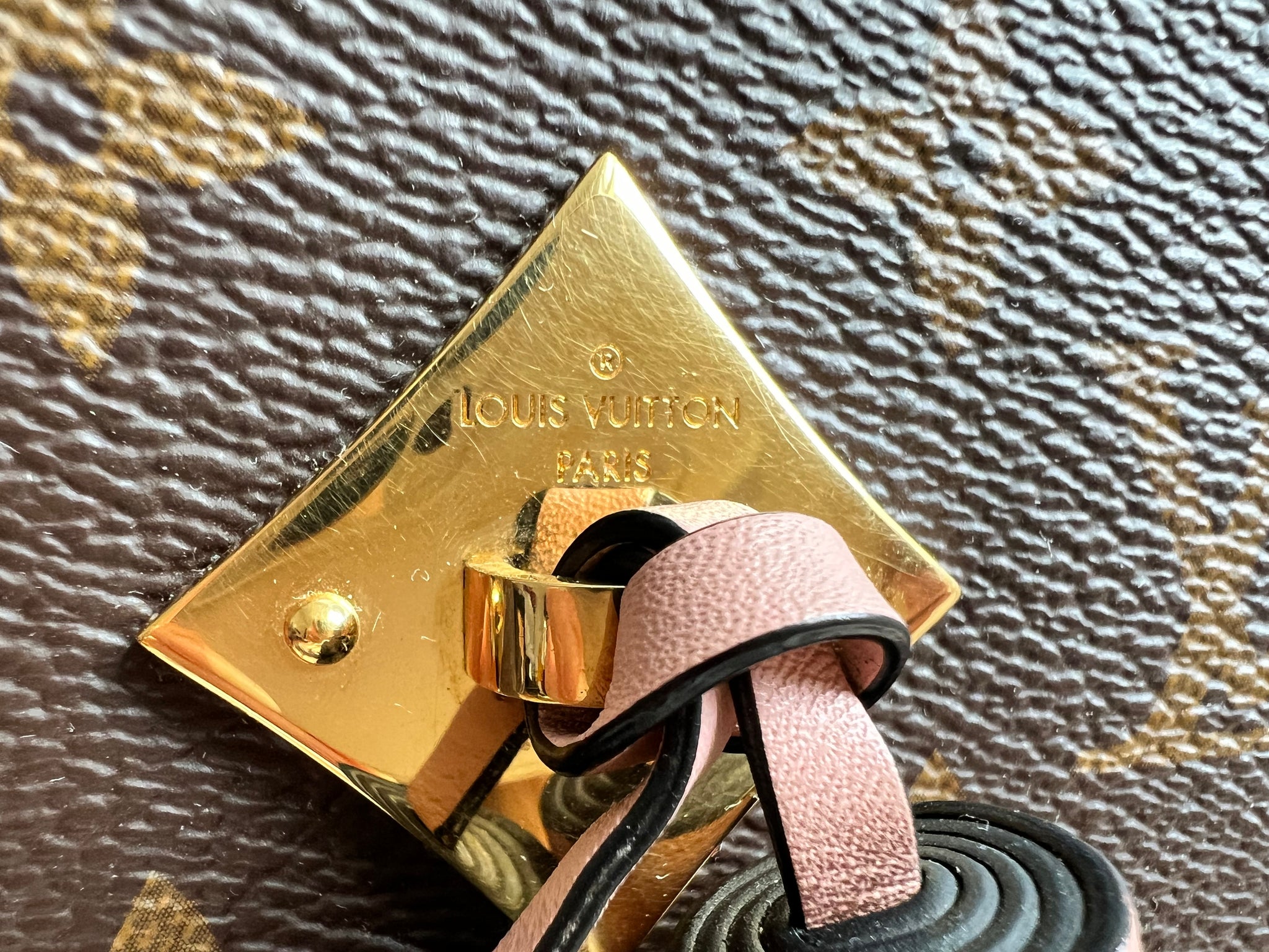Louis Vuitton Saintonge Monogram Rose Poudre – Addicted to Handbags