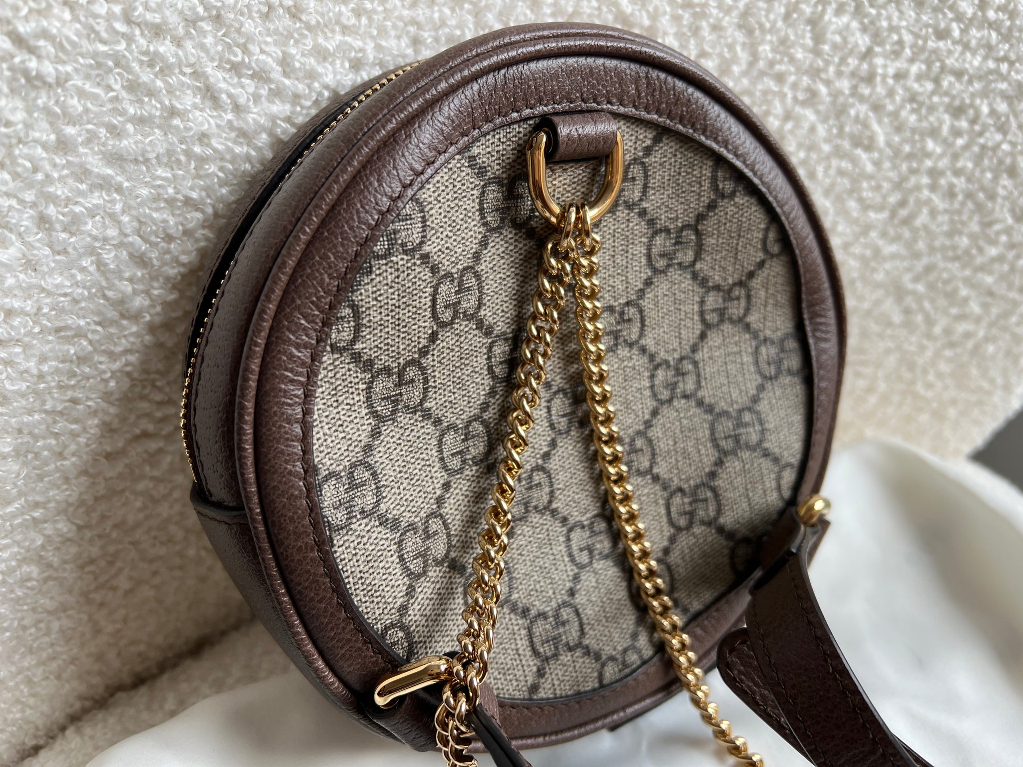 NEW!✨GUCCI✨GG GUCCISSIMA SUPREME & LEATHER ROUND BACKPACK SHOULDER CROSSBODY BAG Gucci Disney x Mini GG Supreme Round Backpack Bag Beige main image 2