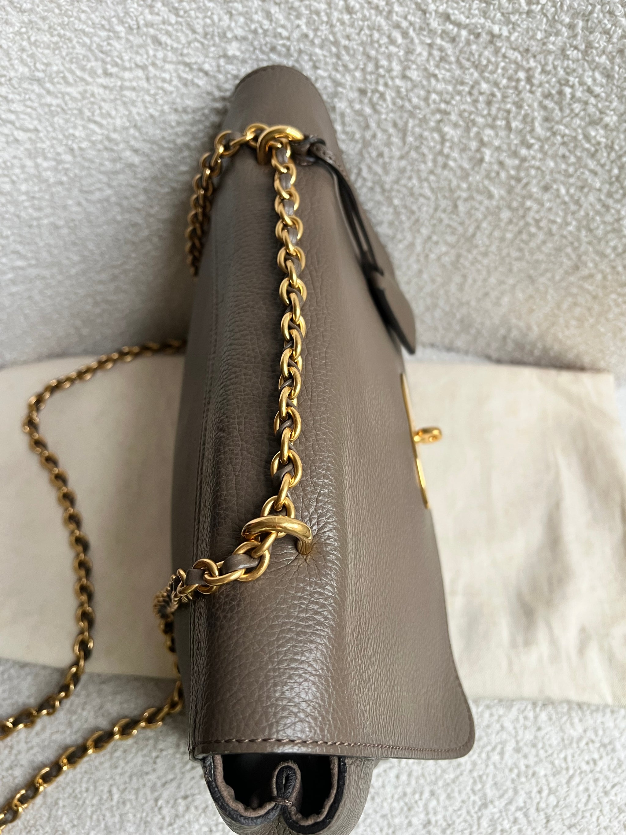Mulberry Clay Medium Lily with Gold Hardware (RRP £1095
