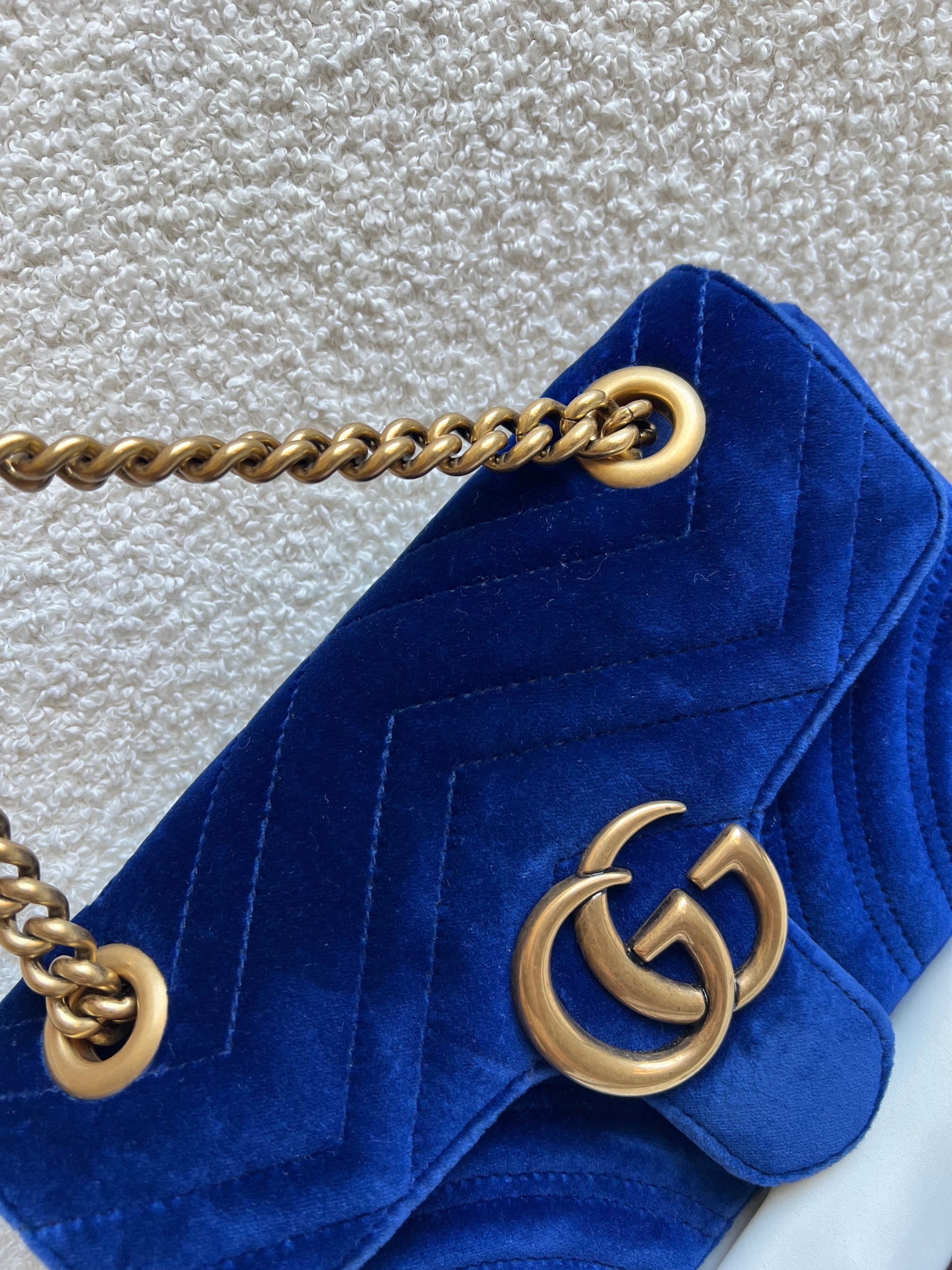 Gucci GG Blue Mini Velvet Marmont Mini Shoulder Bag – Addicted to