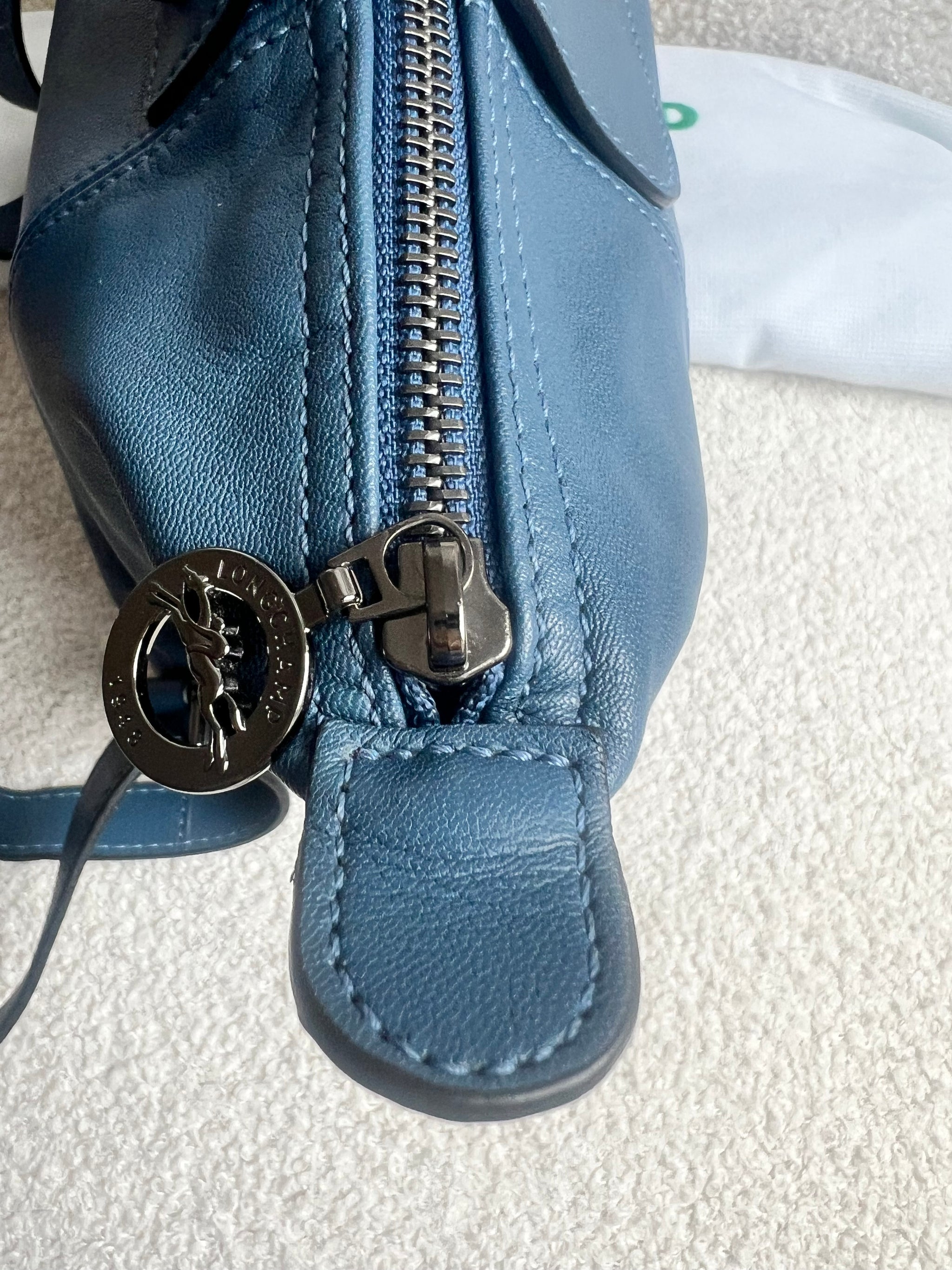 Longchamp Blue Leather Pliage Mini Backpack (RRP £320  display picture 3
