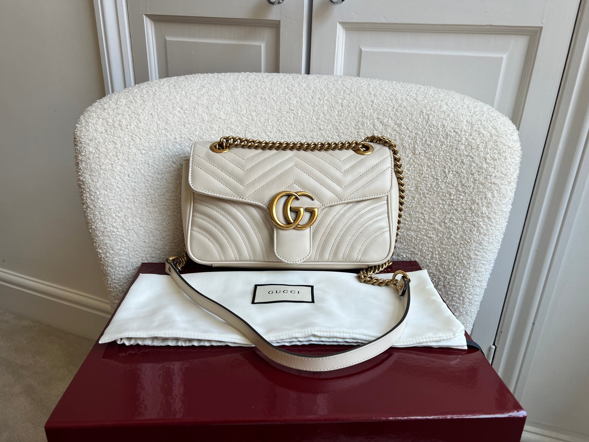 Gucci GG White Marmont Small Shoulder Bag (RRP £1890) – Addicted