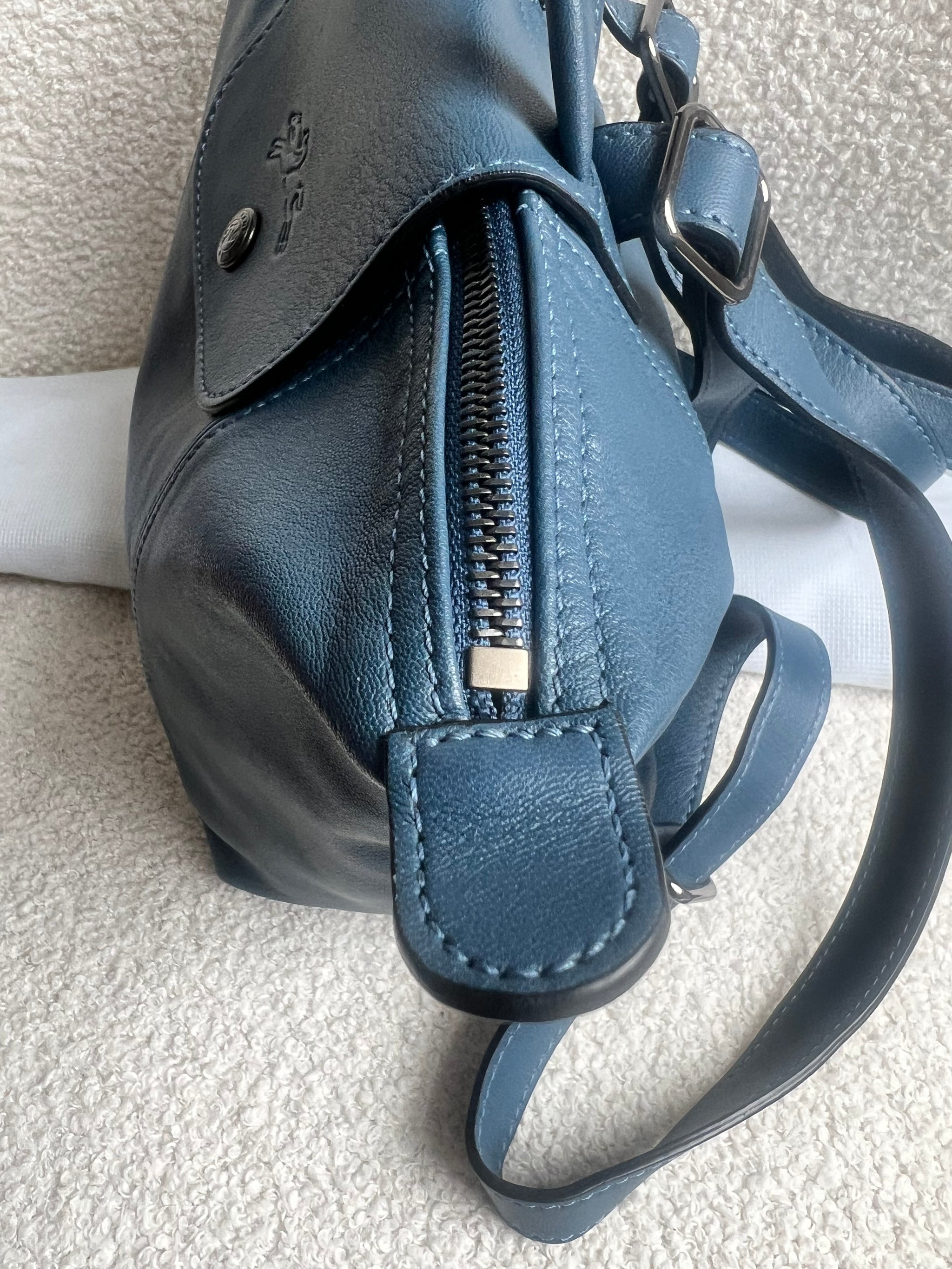 Longchamp Blue Leather Pliage Mini Backpack (RRP £320  display picture 3