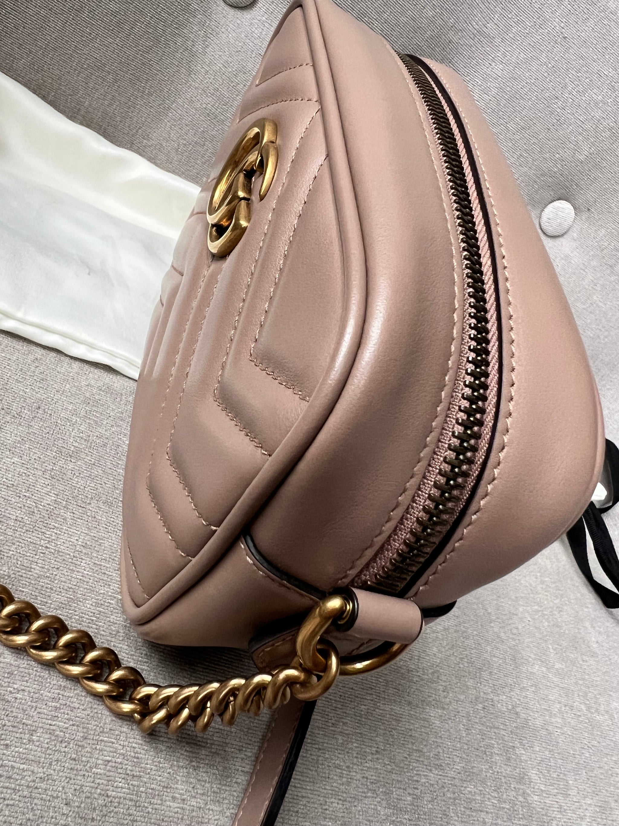 Gucci marmont camera bag pink online