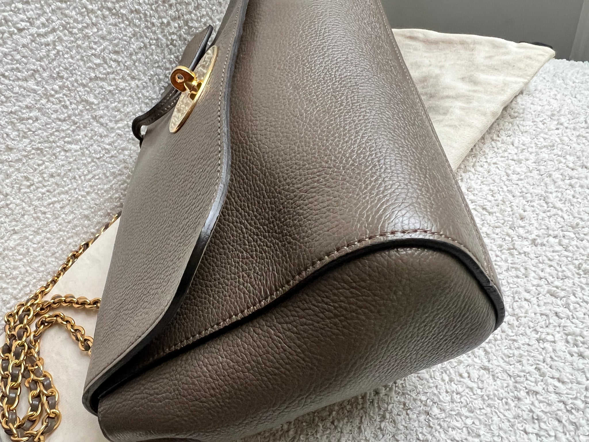 Mulberry Clay Medium Lily with Gold Hardware (RRP £1095