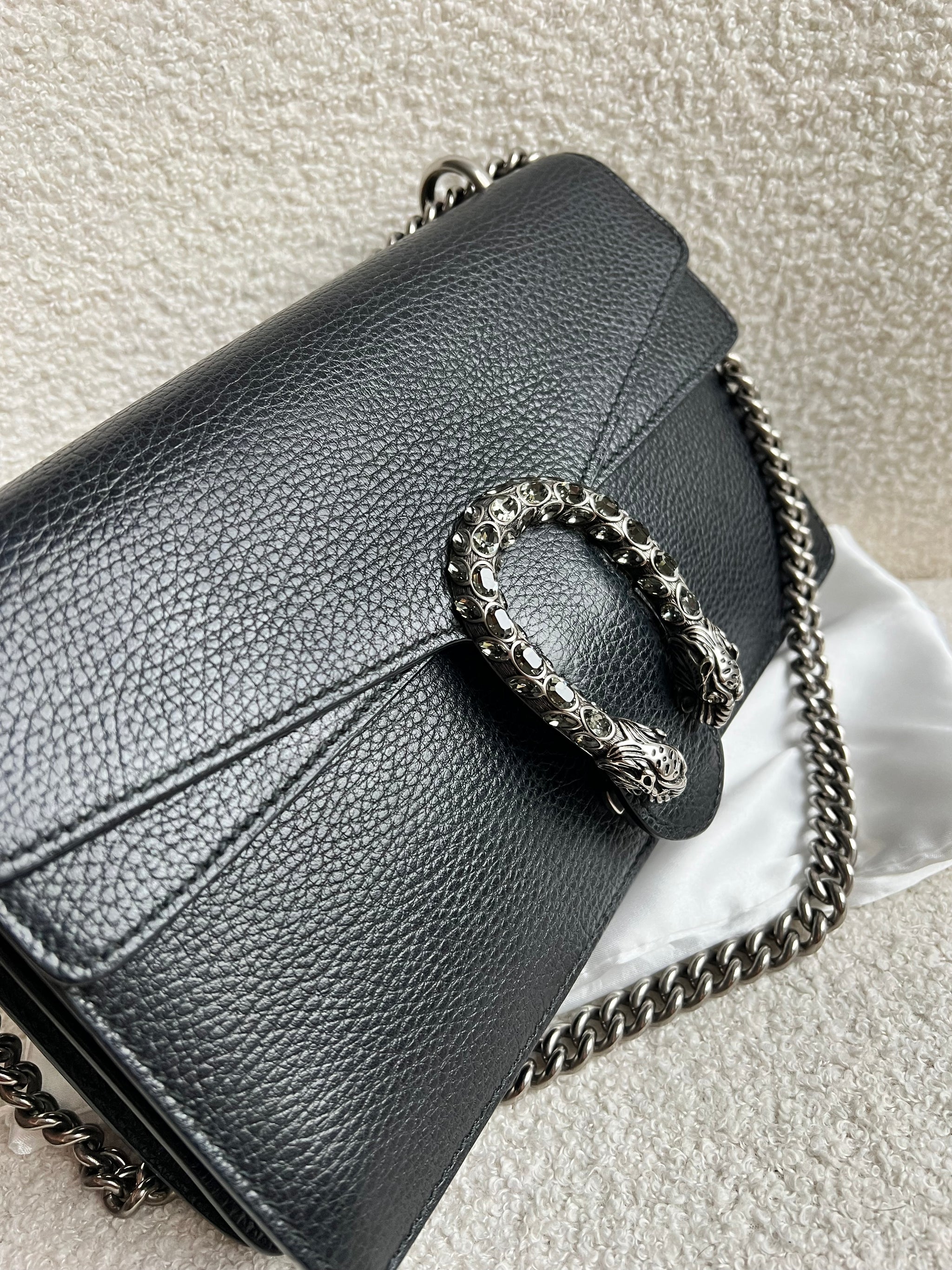 バッグ・カバンその他 GUCCI Dionysus small black shoulder bag Dionysus Small Shoulder Bag – Lux Afrique Boutique