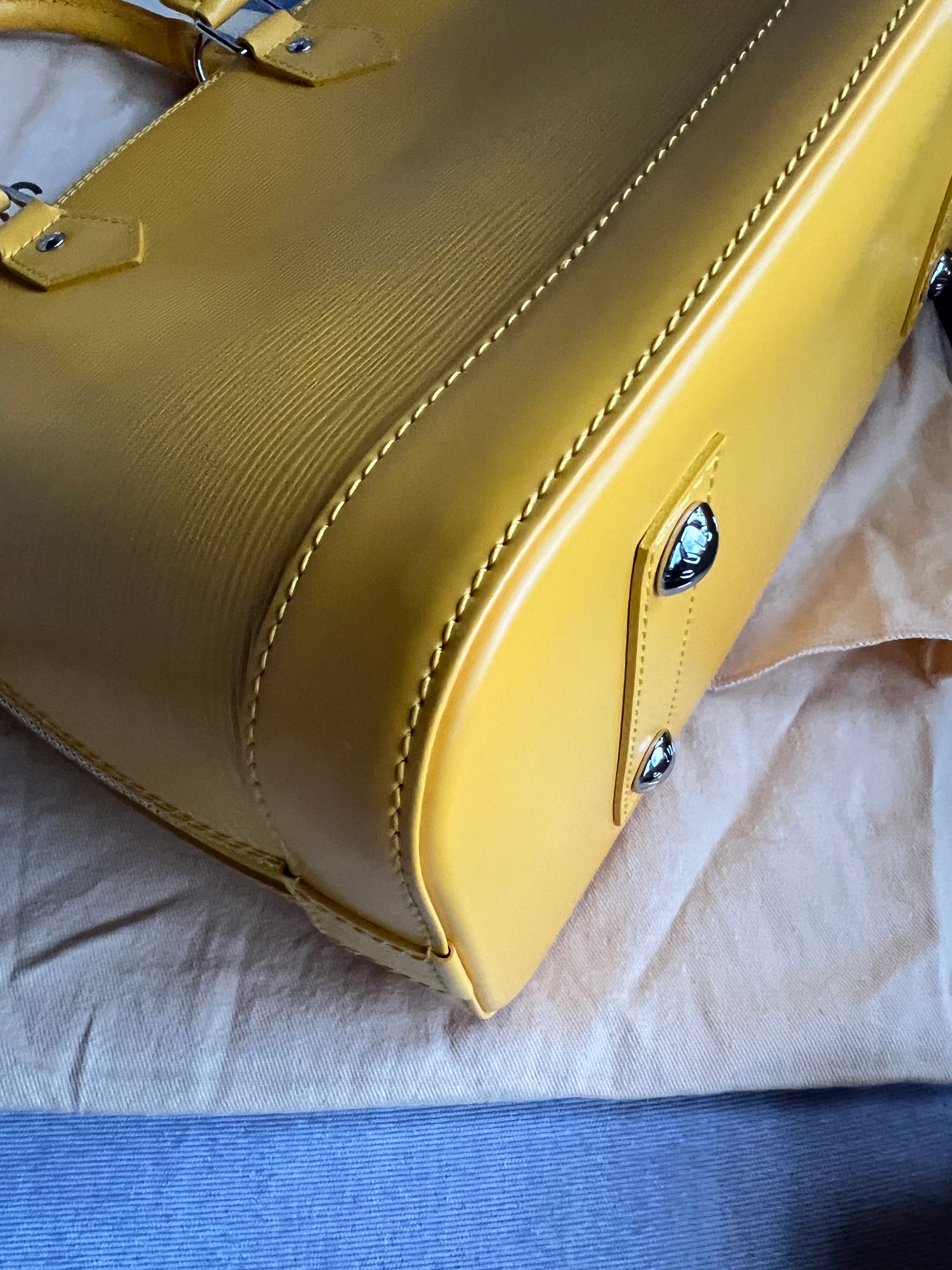 Louis Vuitton Alma PM Citron Yellow Epi (RRP £1780) – Addicted to 