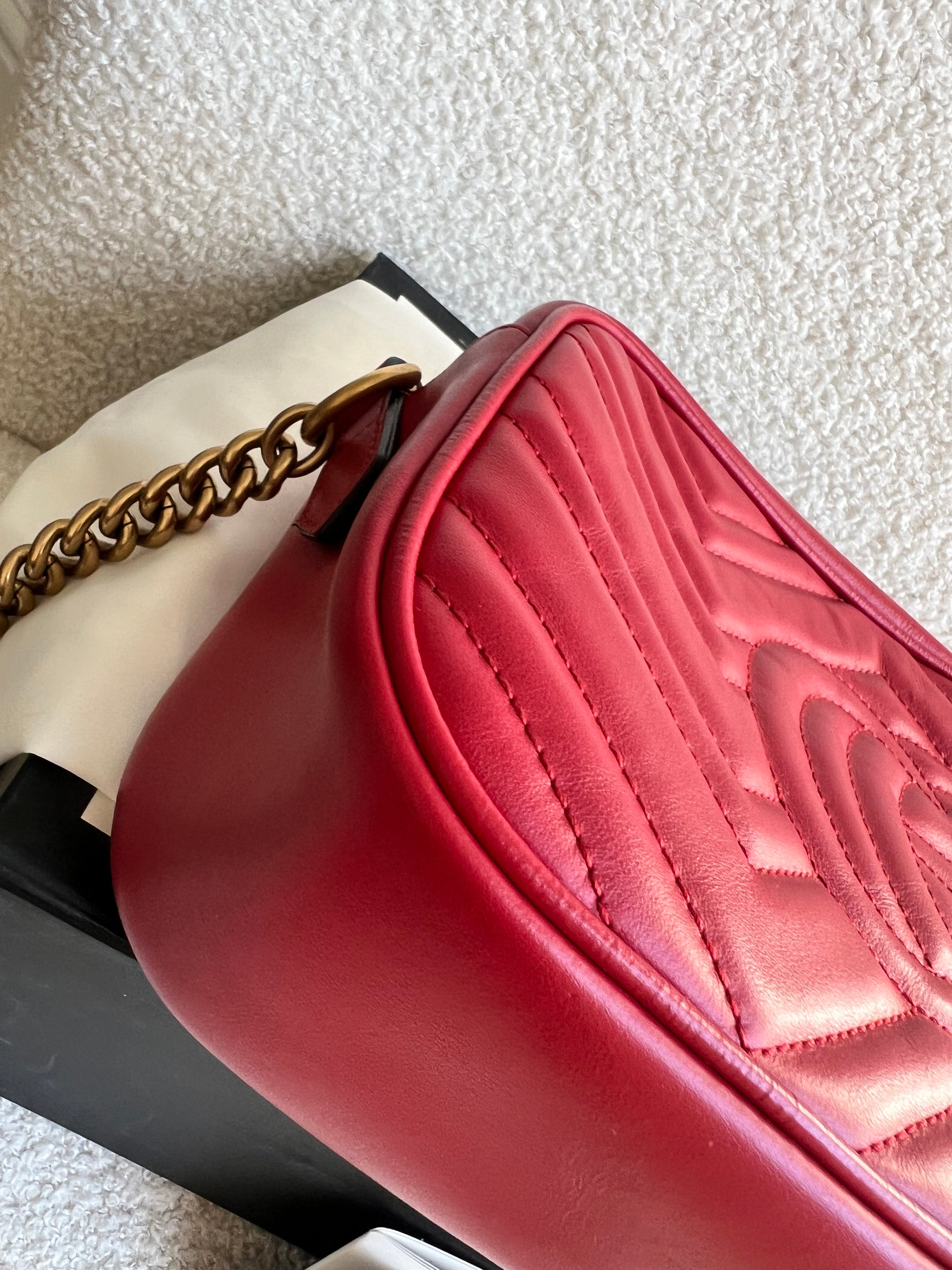 Gucci GG Red Marmont Small Shoulder Bag (RRP £1,440) – Addicted to