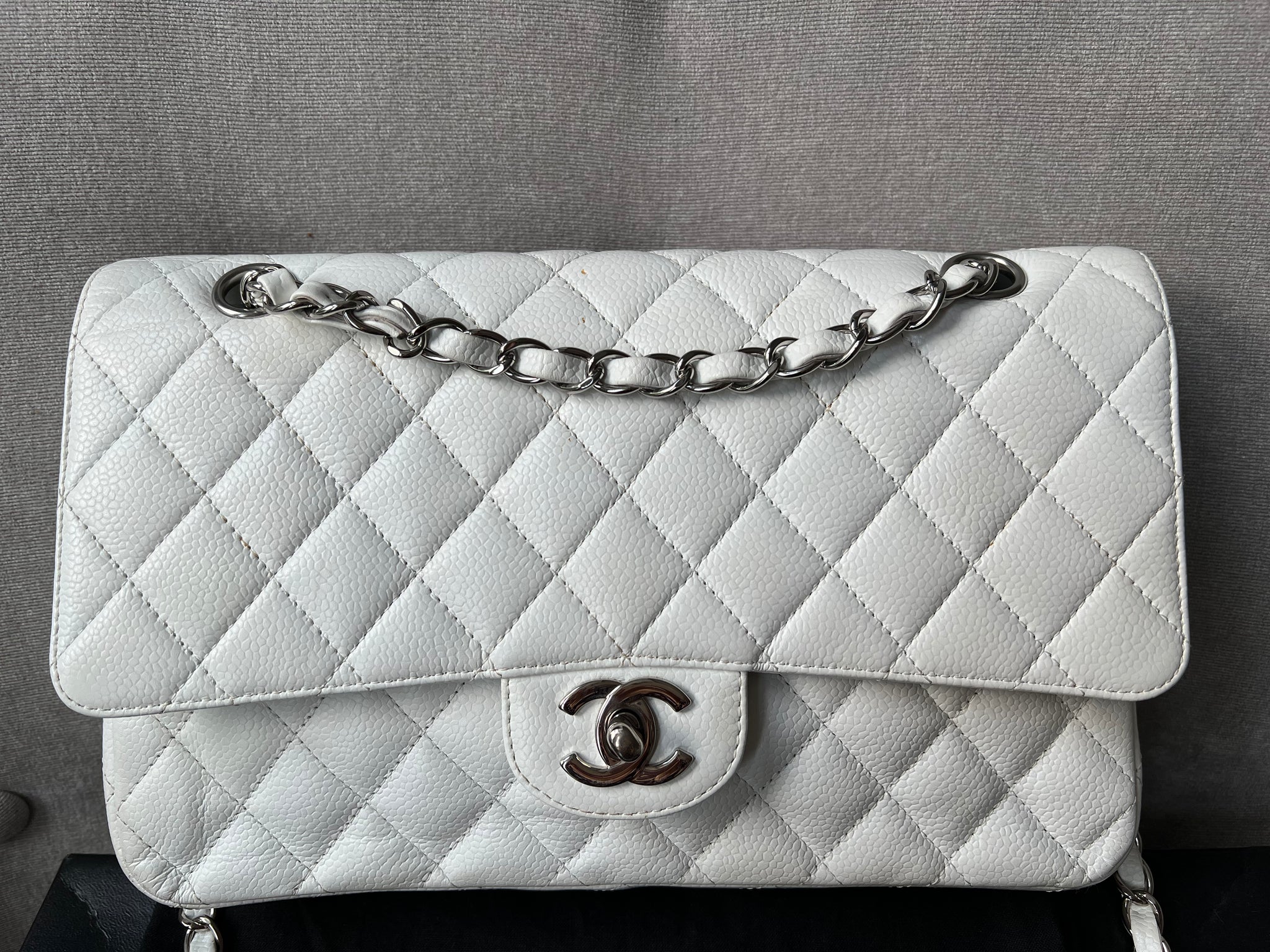 Chanel classic flap medium white hotsell