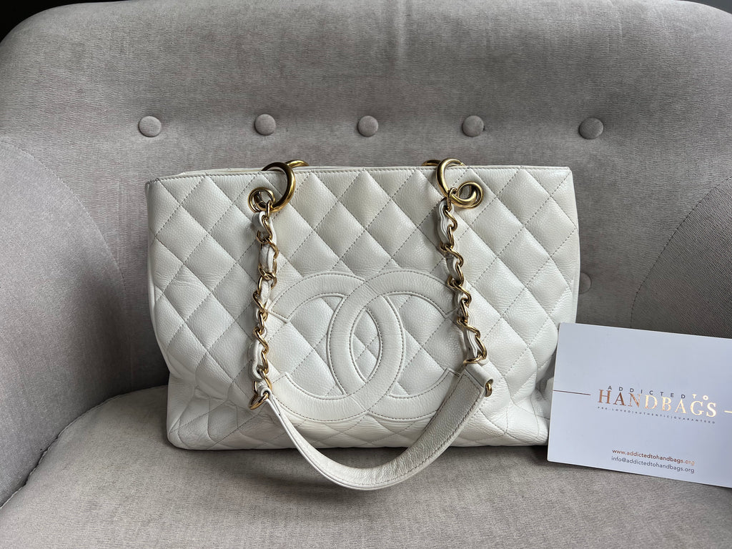 Shopper 2025 chanel bag