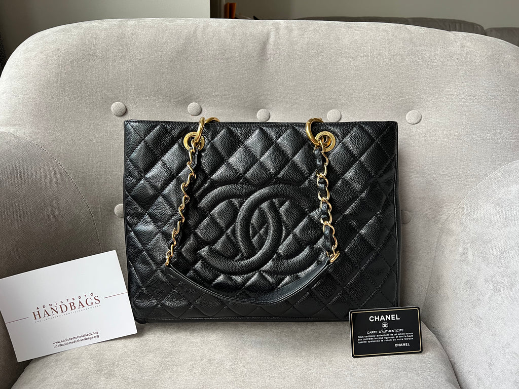 Chanel – Addicted to Handbags